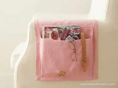 Confecciona un bolsillo para la butaca de tu casa