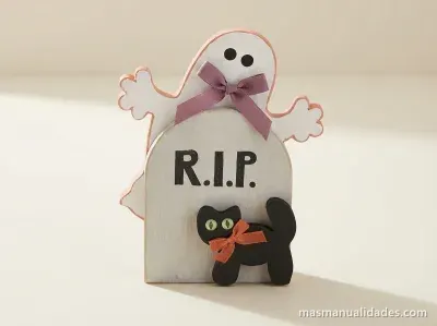 Fantasmita y un Gatito para Halloween