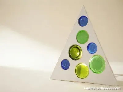 Lámpara triangular colorida