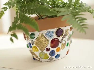 Maceta redecorada