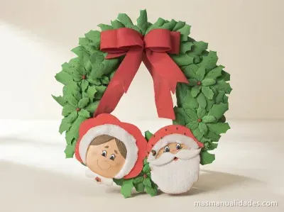 Pareja adorable para adornar una corona de navidad