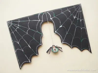Telaraña de Cartulina para pegar en la puertas de tu casa